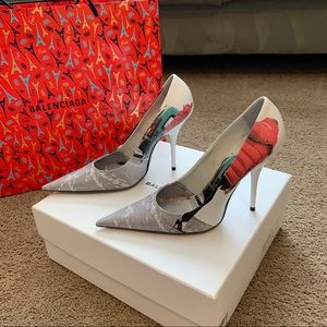 NEW 37 Balenciaga Pointed Toe Pumps Scarpa Pelle